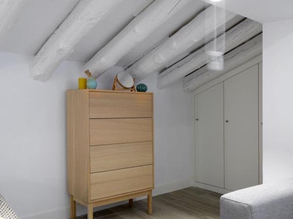 nQn Aparts & Suites Madrid : photo 2 de la chambre studio