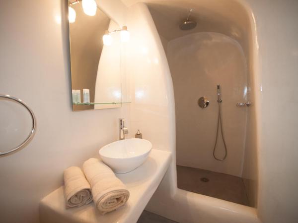 Lefteris Traditional Rooms : photo 6 de la chambre chambre double Économique