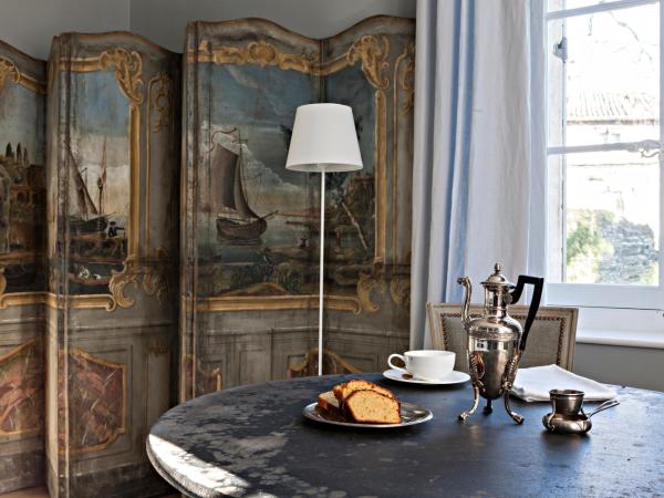 La Divine Comédie-Suites Deluxe : photo 3 de la chambre suite avec terrasse - vue sur jardin