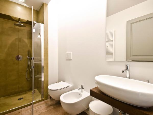 Relais Villa Ambrosetti : photo 1 de la chambre chambre double avec salle de bains privative