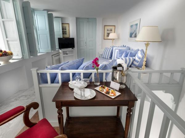 Aigialos Luxury Traditional Settlement : photo 3 de la chambre suite de l'ambassadeur - coucher de soleil