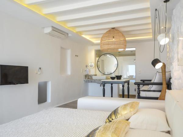 Cyano Suites : photo 6 de la chambre grande suite avec jacuzzi intérieur - vue sur mer