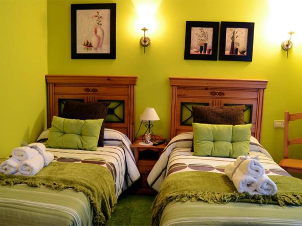 Hostal Alfonso : photo 7 de la chambre chambre double ou lits jumeaux