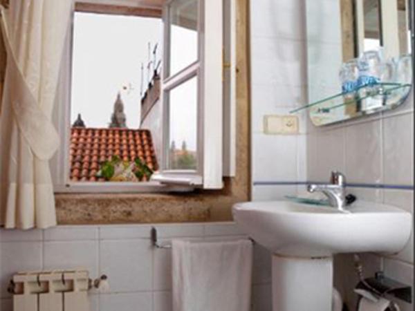 Hostal Alfonso : photo 5 de la chambre chambre double ou lits jumeaux