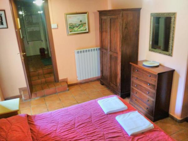 Agriturismo Locanda del Papa : photo 2 de la chambre chambre quadruple