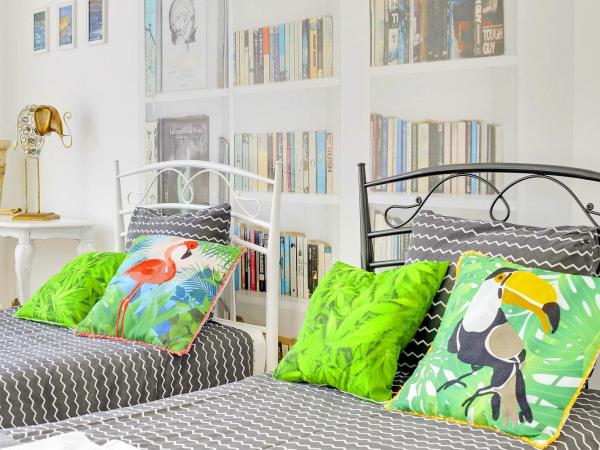 Kamienica Gdynia hotelowe komfortowe łóżka, plaża Orłowo molo : photo 3 de la chambre chambre double ou lits jumeaux - vue sur ville