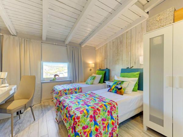 Kamienica Gdynia hotelowe komfortowe łóżka, plaża Orłowo molo : photo 5 de la chambre studio supérieur