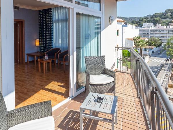 Hotel Delfín : photo 5 de la chambre suite