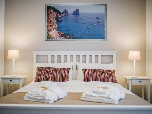 Panoramic Rooms Salerno Affittacamere : photo 3 de la chambre chambre double