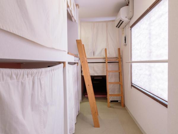 J-Hoppers Hiroshima Guesthouse : photo 2 de la chambre lit dans dortoir pour femmes de 6 lits (réservé aux adultes)