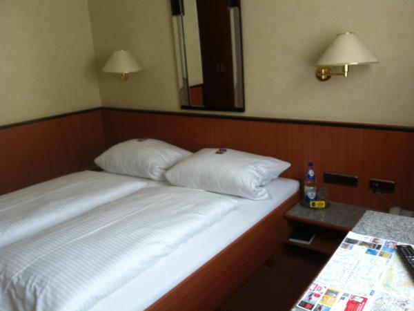Hotel Hauser an der Universität : photo 1 de la chambre chambre double
