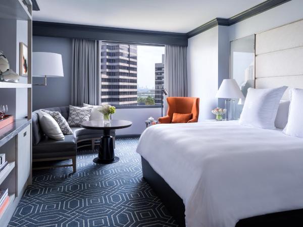 Four Seasons Hotel Atlanta : photo 2 de la chambre chambre lit king-size midtown premier