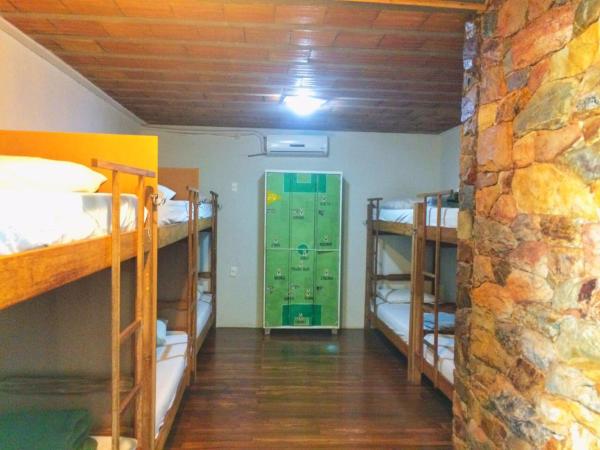 Da Orla Pampulha Hostel : photo 3 de la chambre bed in 10-bed mixed dormitory room with air conditioning