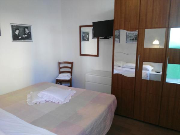 Hotel Simon : photo 10 de la chambre petite chambre double ou lits jumeaux