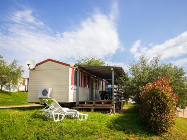 Easyatent Mobile home Bijela Uvala : photo 1 de la chambre mobile home