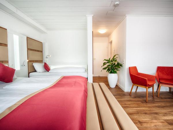 Hotel Senator : photo 4 de la chambre chambre triple