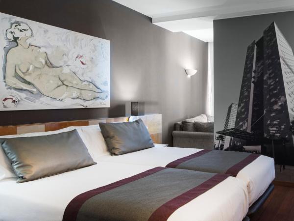 Catalonia Plaza Catalunya : photo 5 de la chambre chambre triple (3 adultes)