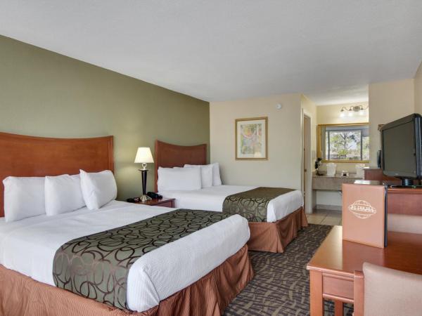 Baymont by Wyndham Panama City Beach : photo 2 de la chambre 2 queen beds with limited view, non-smoking