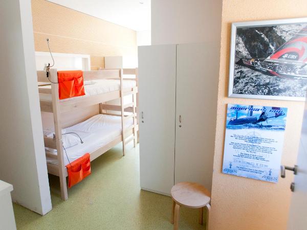 Windward Hostel Zadar : photo 8 de la chambre chambre double avec salle de bains privative