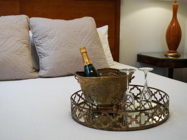 Hôtel Marie-Rollet : photo 6 de la chambre chambre lit king-size supérieure