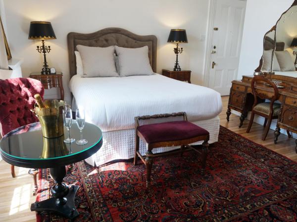 Hôtel Marie-Rollet : photo 1 de la chambre chambre standard lit queen-size