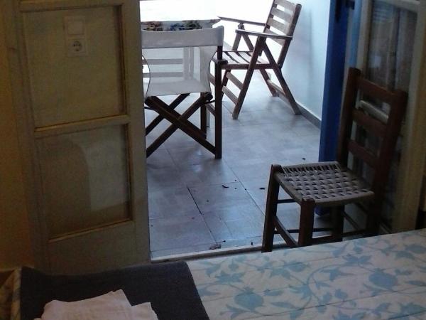 Windmill Naxos : photo 1 de la chambre petit appartement quadruple - rez-de-chaussée