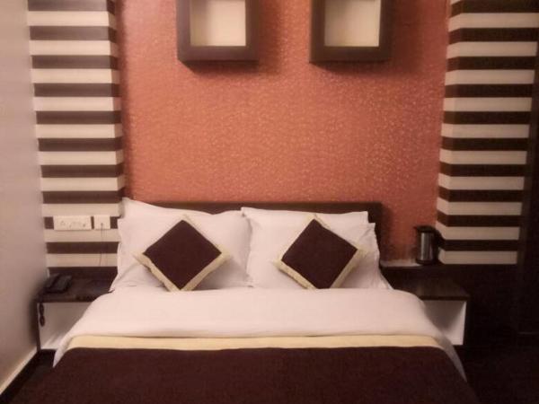 Hotel Holiday Home : photo 1 de la chambre chambre double Économique