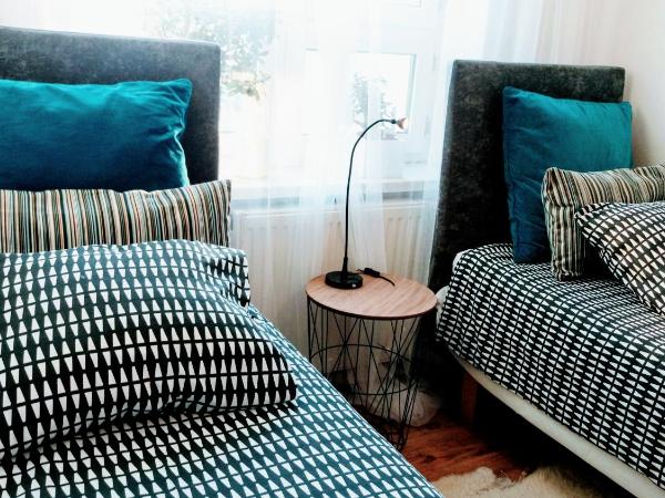 Kamienica Gdynia hotelowe komfortowe łóżka, plaża Orłowo molo : photo 3 de la chambre chambre double