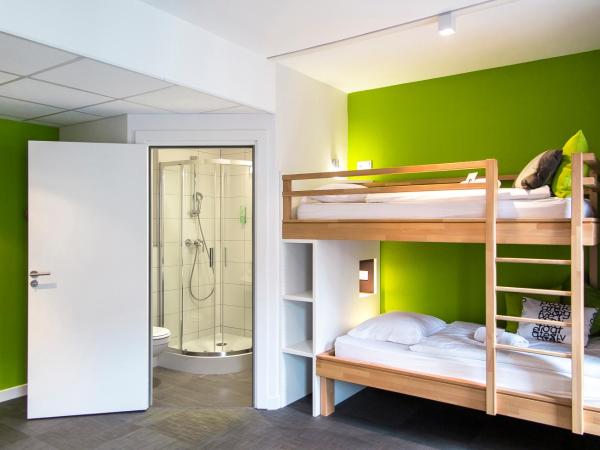 Ciarus : photo 3 de la chambre chambre triple avec salle de bains privative