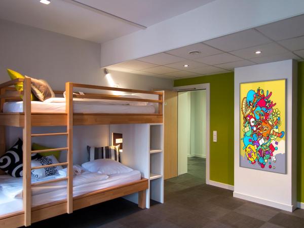 Ciarus : photo 4 de la chambre chambre lits superposés avec salle de bains privative