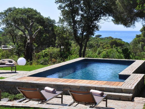 Les lofts de palombaggia : photo 1 de la chambre villa - vue sur mer