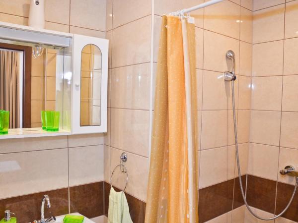 Média Panzió és Apartmanház : photo 3 de la chambre studio - rez-de-chaussée