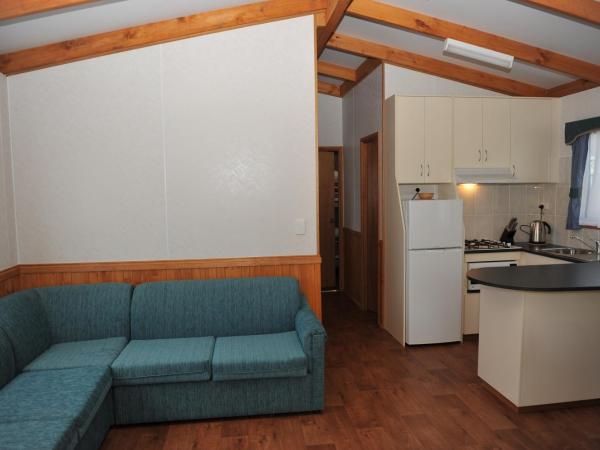 Levi Adelaide Holiday Park : photo 3 de la chambre walkerville cabin 