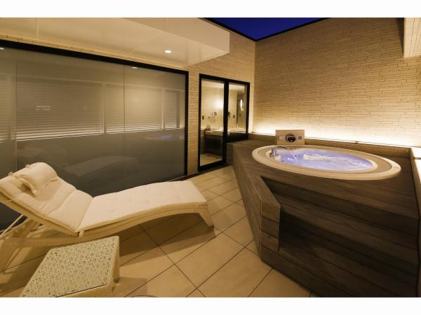 Hotel Code Shinsaibashi : photo 3 de la chambre hébergement double premium avec salle de bains privative extérieure - non-fumeurs