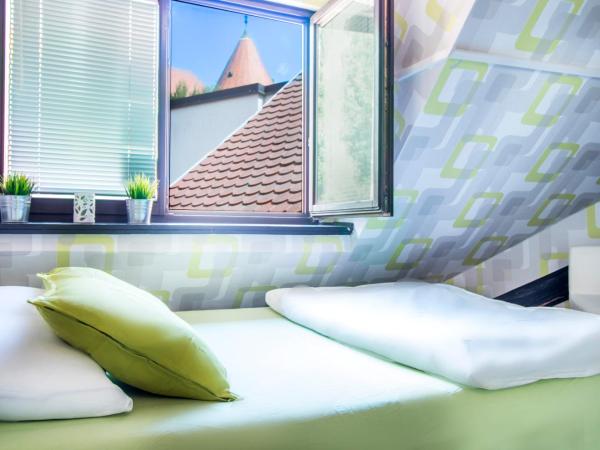 Hostel Centar : photo 3 de la chambre chambre simple avec salle de bains commune