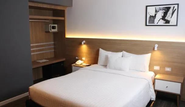 HABITAT HOTEL