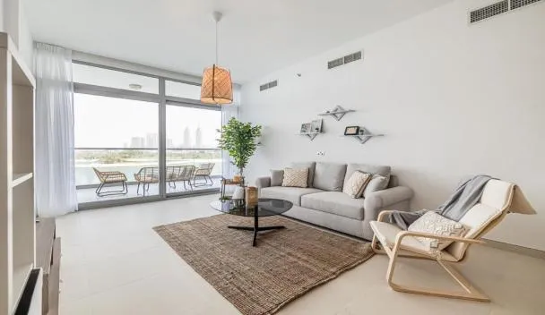 Hashtag Holiday Home - Luxury 2BDR Apartment on The Palm Azure ...