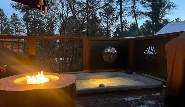 The Love Shack in the Historic Upper Canyon, Ruidoso (updated