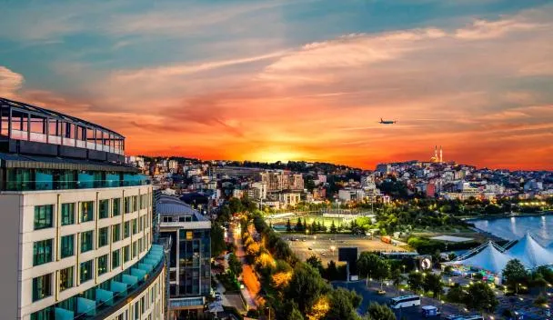 GOLDEN MANAFEA HOTEL
