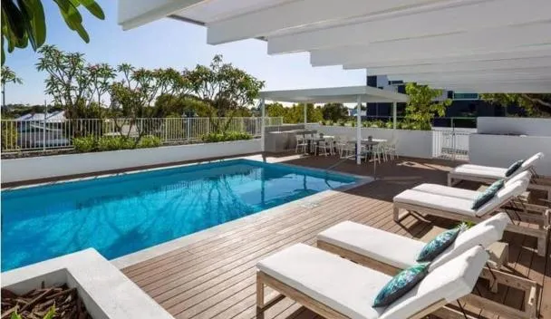 East Rockingham Pool Azure, Rockingham (updated prices 2026)