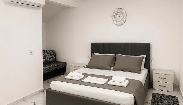 4 Stinët, Pogradec (updated prices 2026)