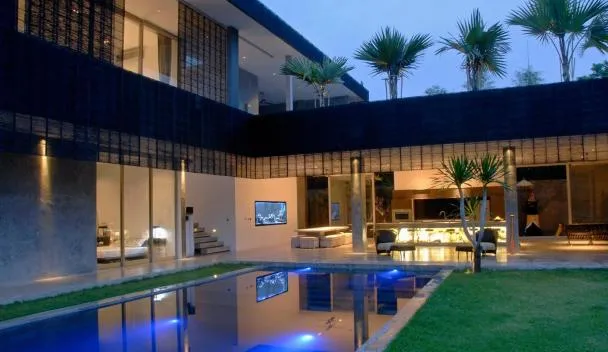 Modern 4BD Villa with Pool, Seminyak (updated prices 2026)