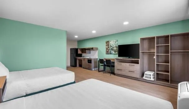 ECHO Suites Extended Stay by Wyndham Colorado Springs Airport