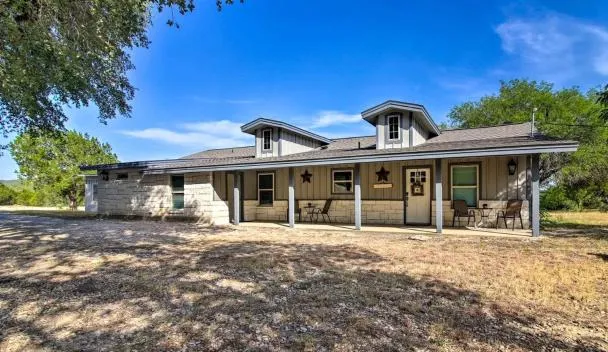A Slice of Paradise: Newly Remodeled Rental on 25 Acres in Marble Falls ...
