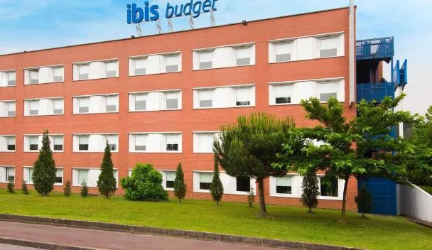 ibis budget Bilbao Arrigorriaga — foto 1 de 4