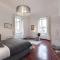 Old Bridge: historical and chic apartment-0