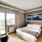 7th Floor Suite-75