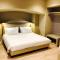 Caruso Place Luxury Rooms & Suites-67