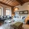 Heart of Florence in great Location-17