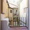 Scala Apartments Via Borgo Pinti-1